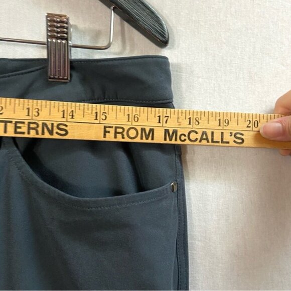 Lululemon Athletica ABC Classic-Fit 5 Pocket Cropped Pant Warpstreme Sz 34” - Picture 10 of 11